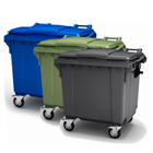 Пластиковые мусорные контейнеры на колесах